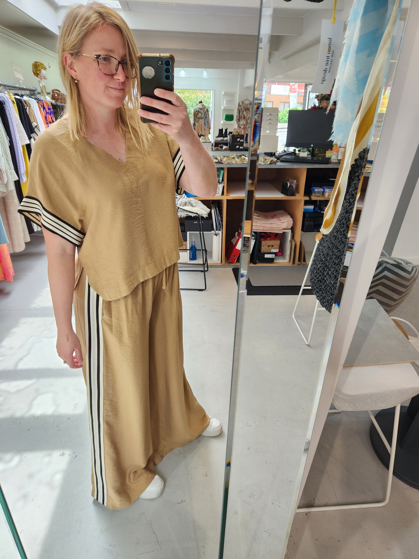 Camel Top