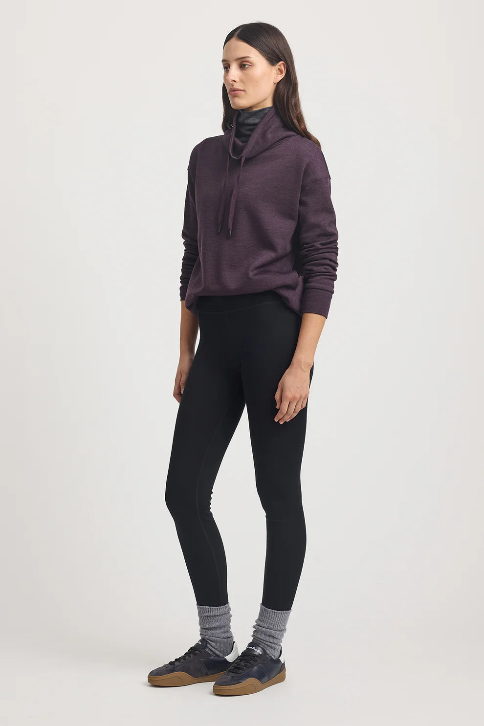 Lounge Funnel Neck