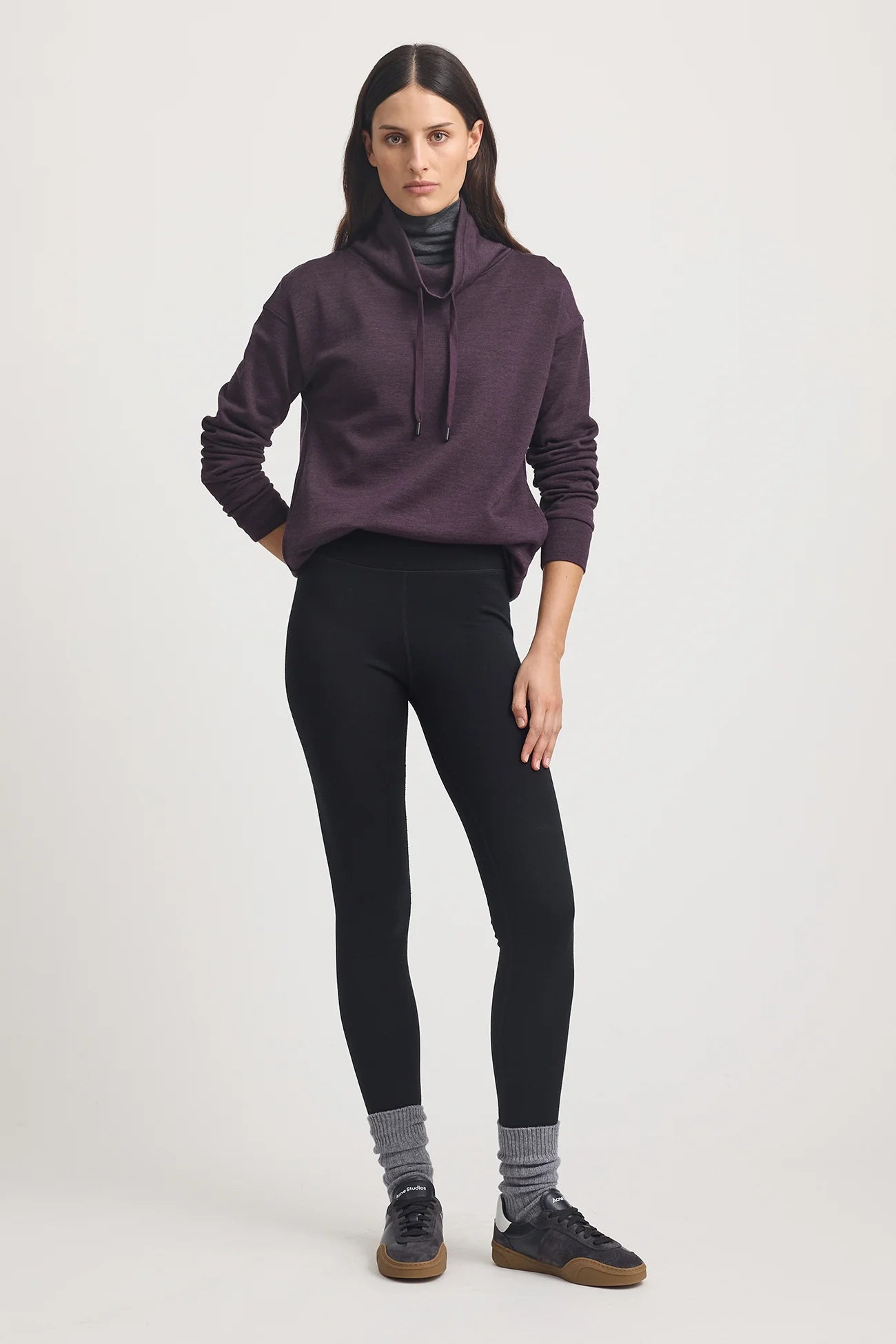 Lounge Funnel Neck