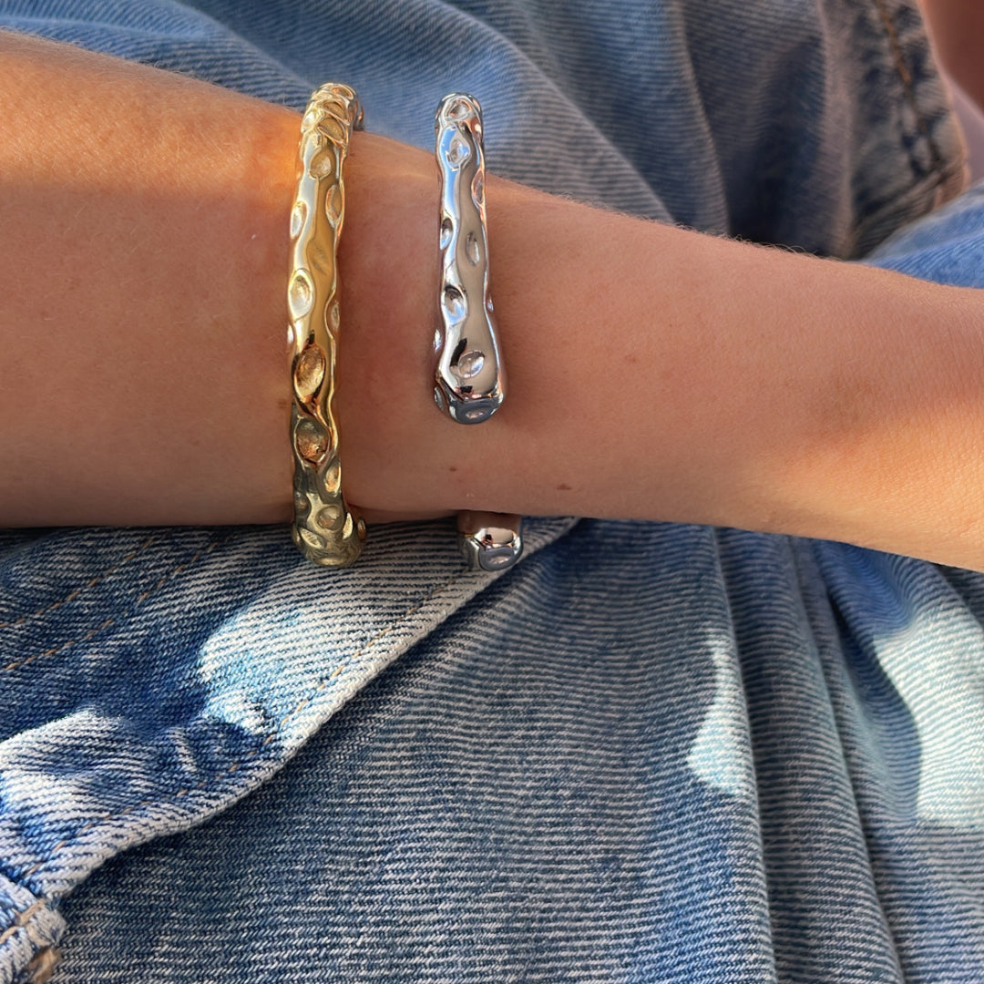 Hollows Bangle – Silver