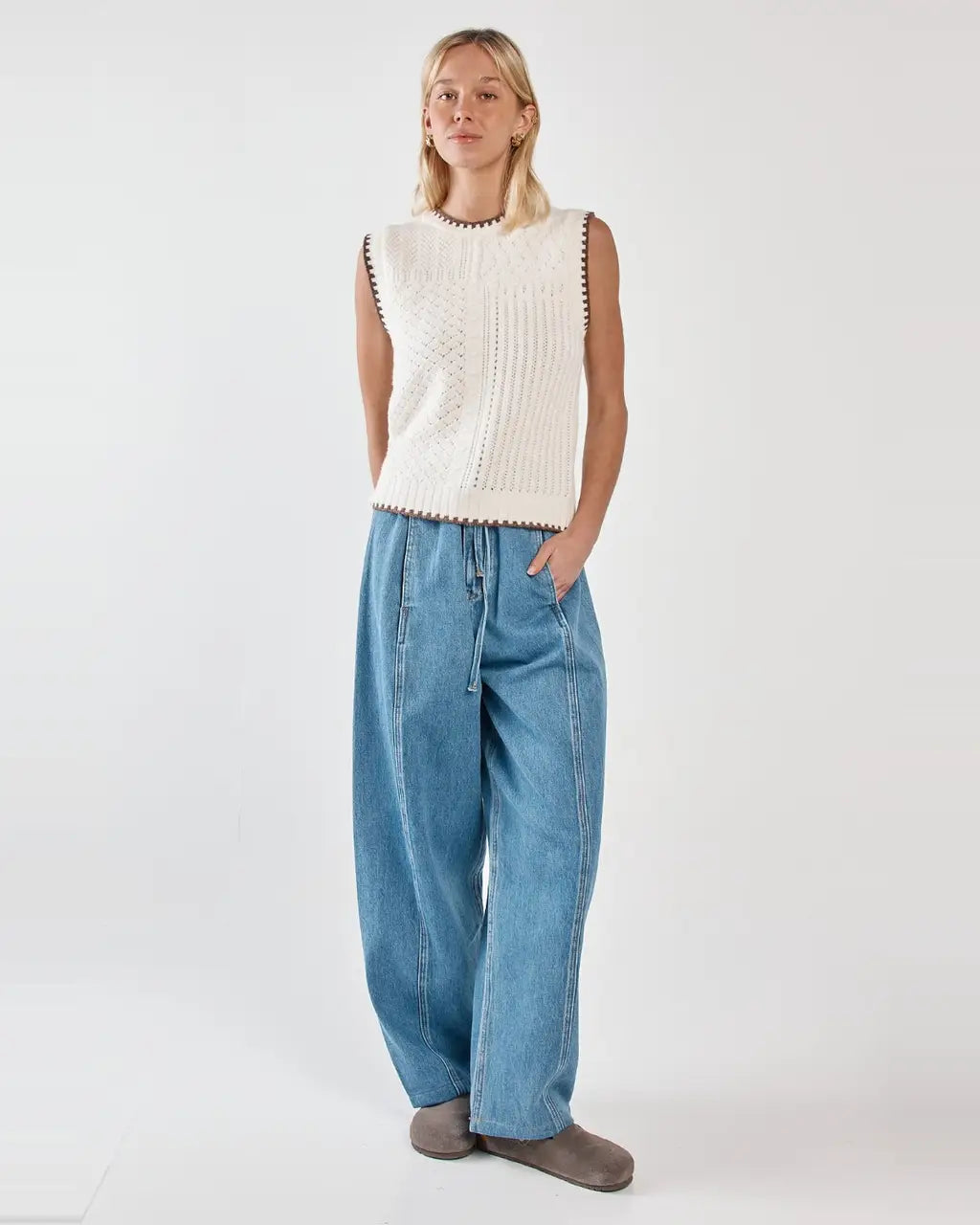 Aveline Barrel Leg Jean