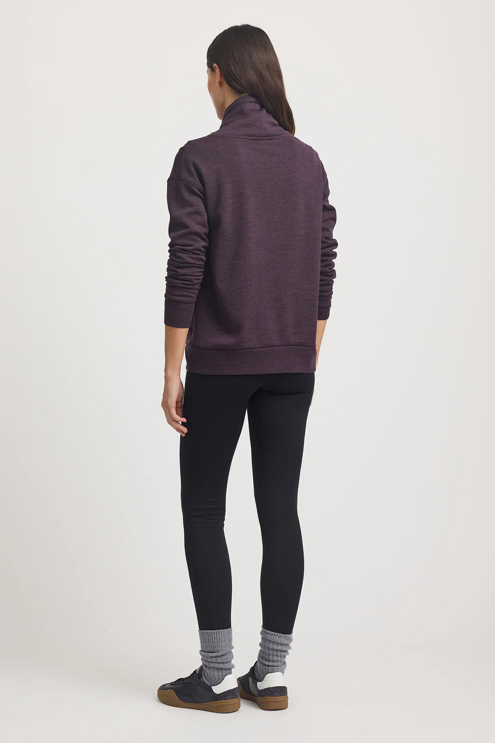 Lounge Funnel Neck
