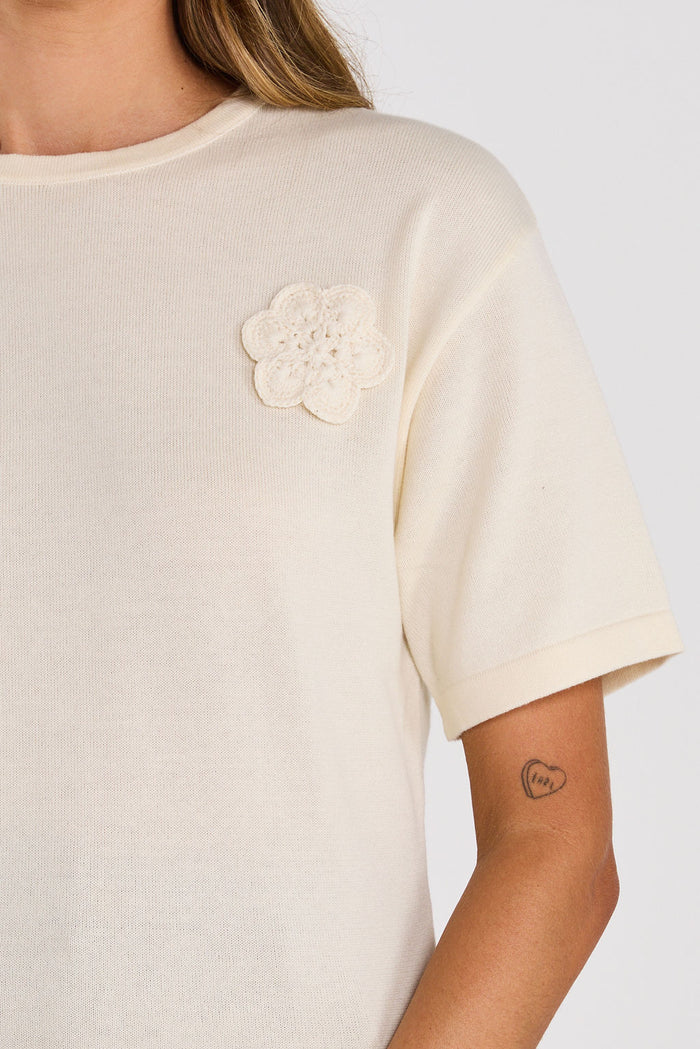Bud Tee Milky Bar