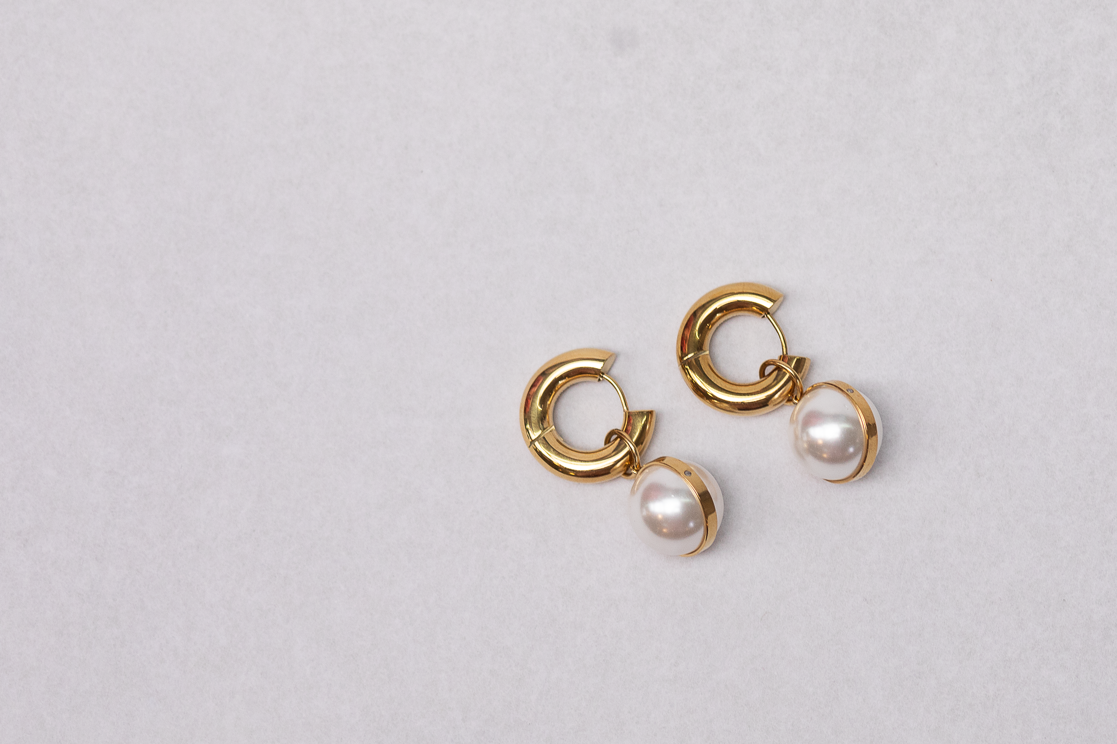 Gabrielle Hoops L Gold