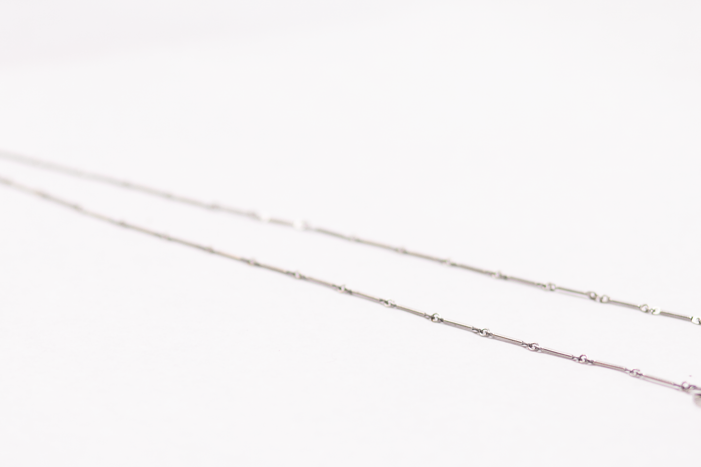 Charmentity Chain Bar