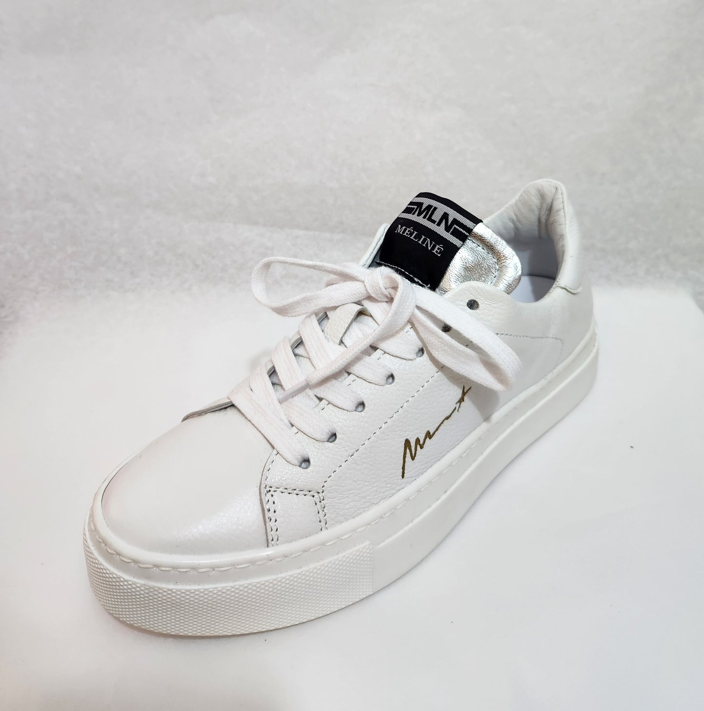 Meline Italian Sneakers | White