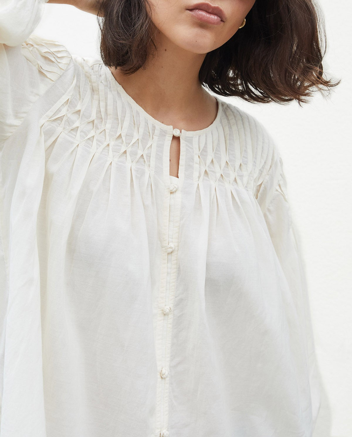 YERSE Ecru Cotton Pleated Blouse