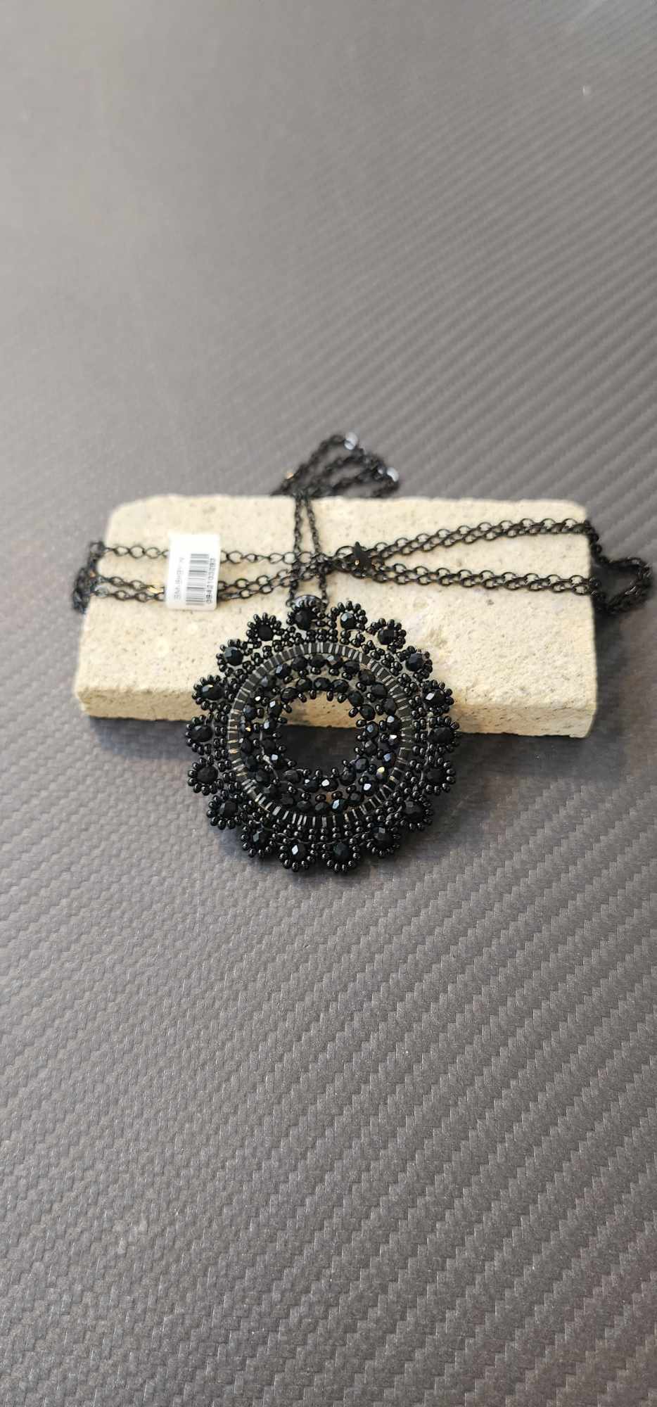 Steel me black beaded black necklace