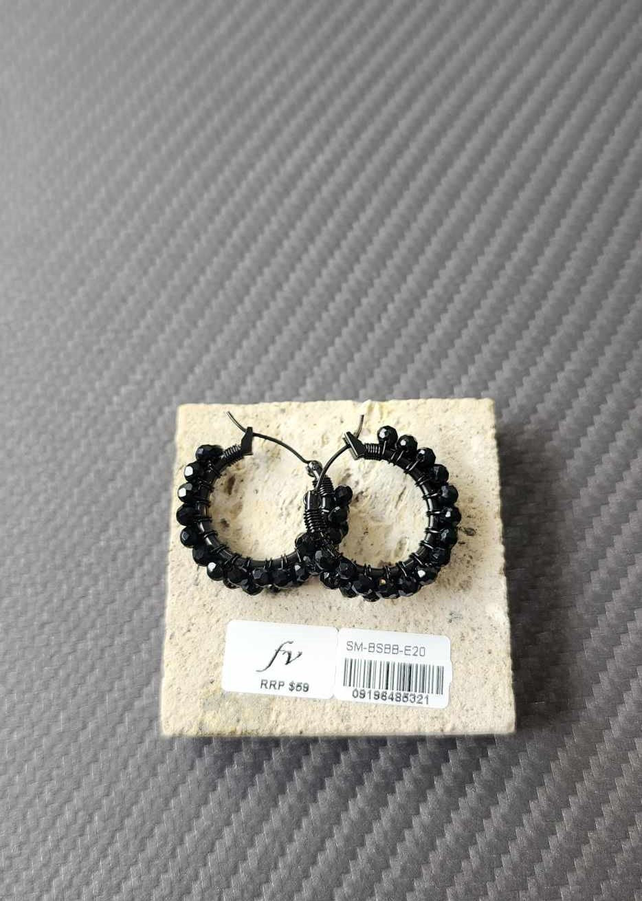 Steel Me small black stone black wire hoop earing 20mm