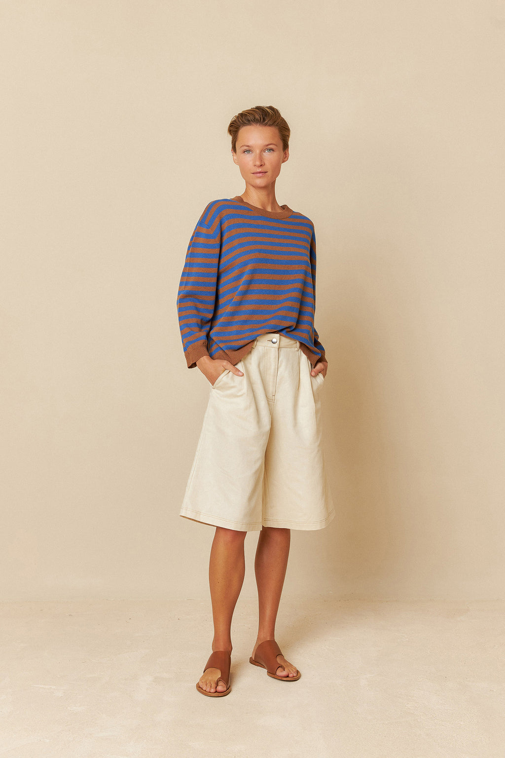 INDI + COLD OVERSIZE CROP SWEATER