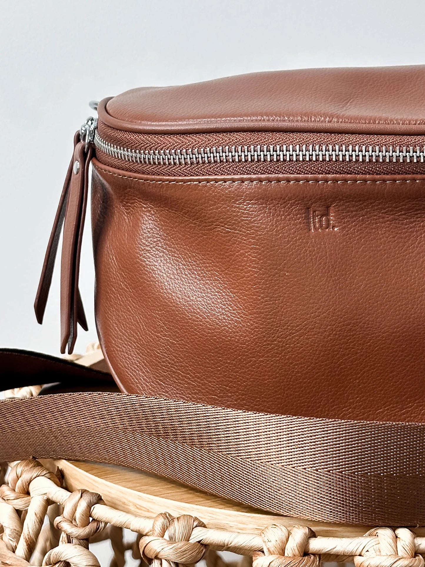 Dani Leather Crossover Bag - Toffee