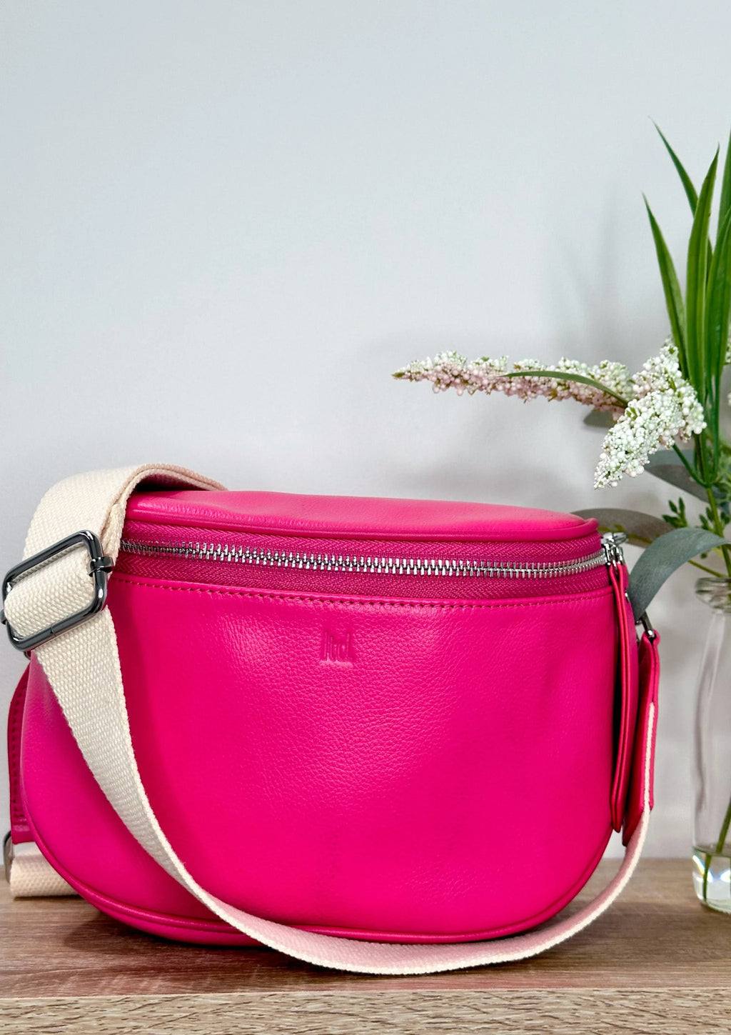 Dani Leather Bag Fuchsia