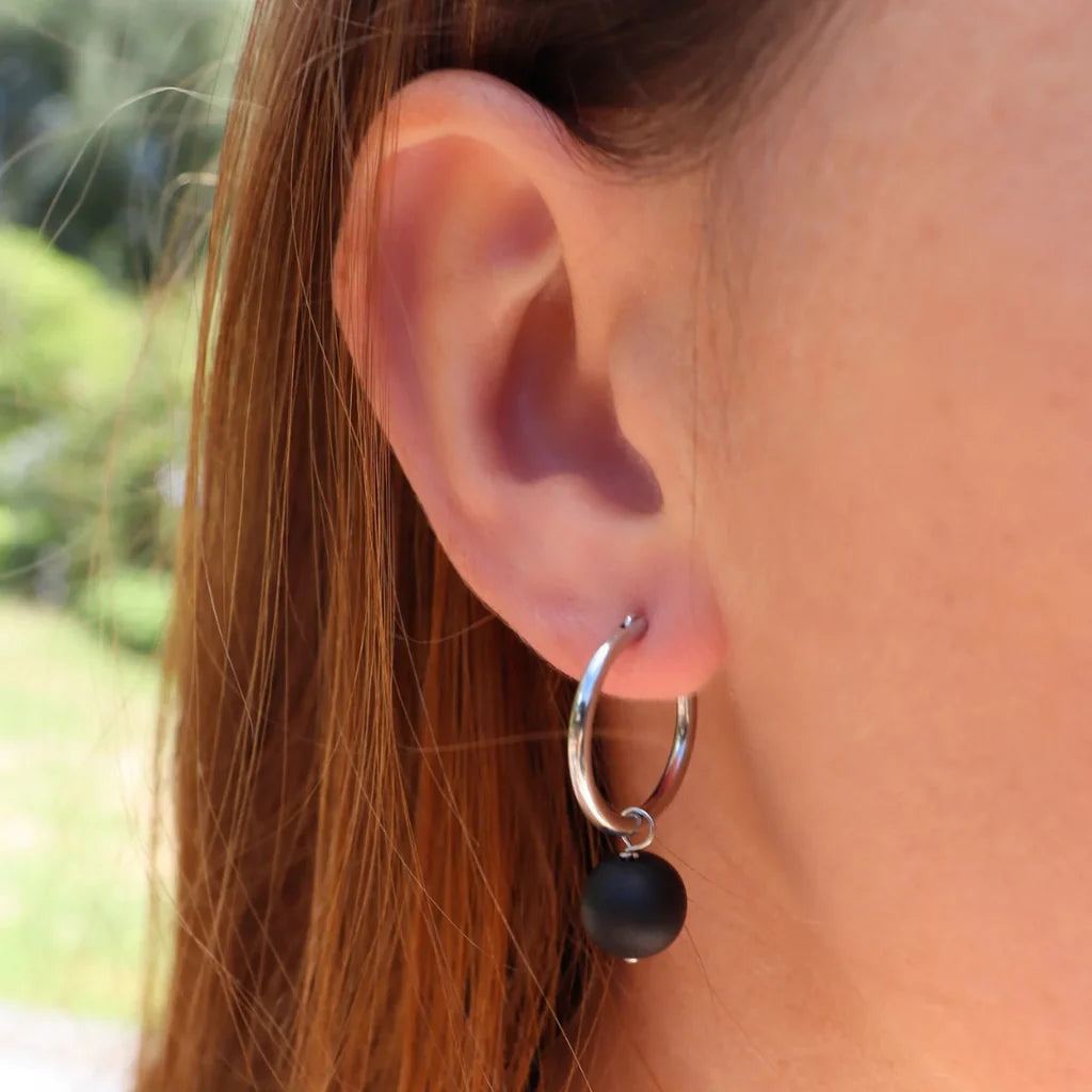 Fabuleux Vous Black Onyx Silver Earrings