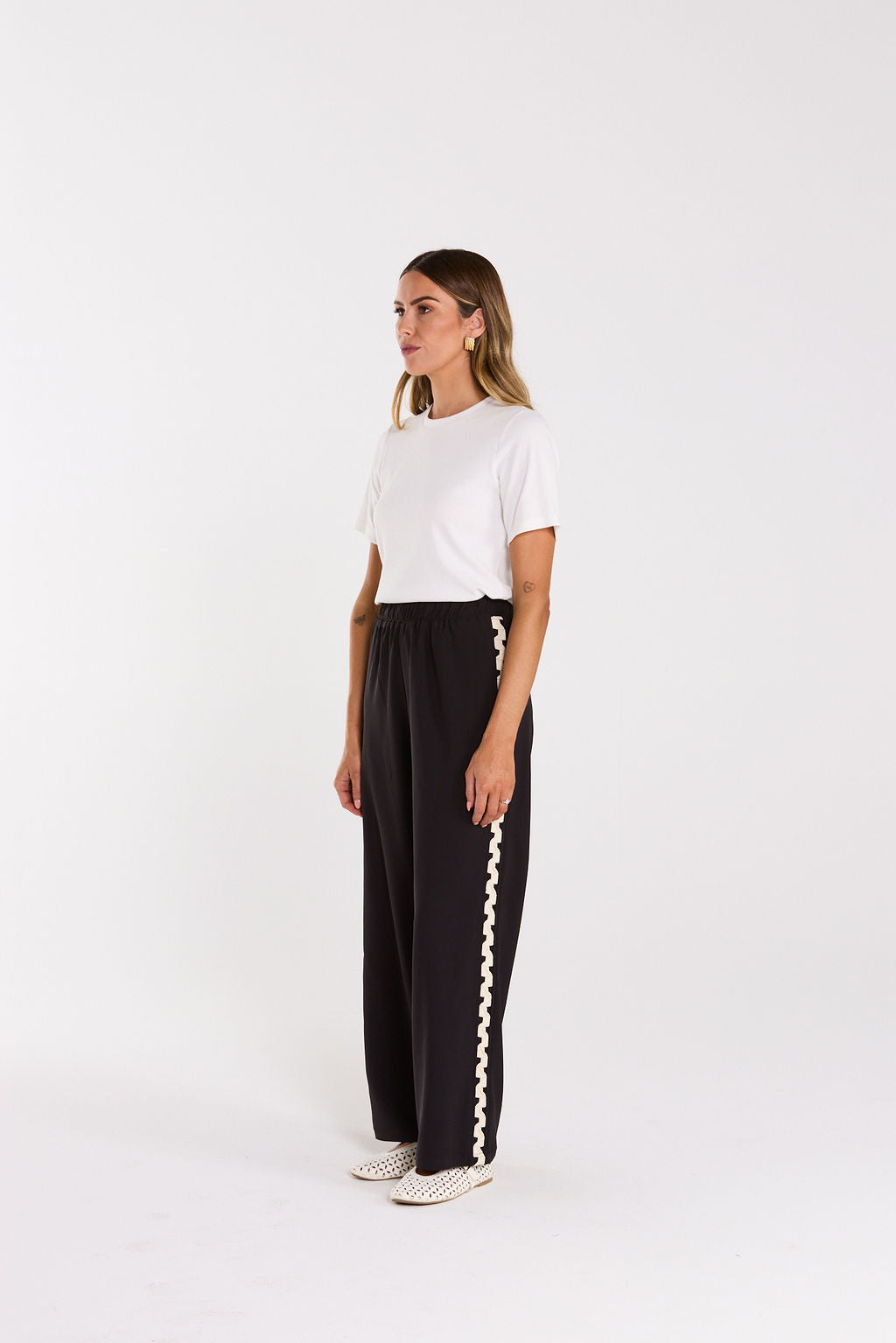 Nina Pant | Black
