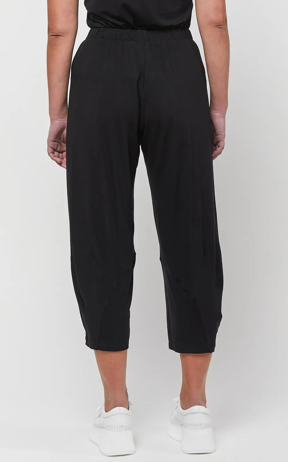 Supernova Tuck Pant