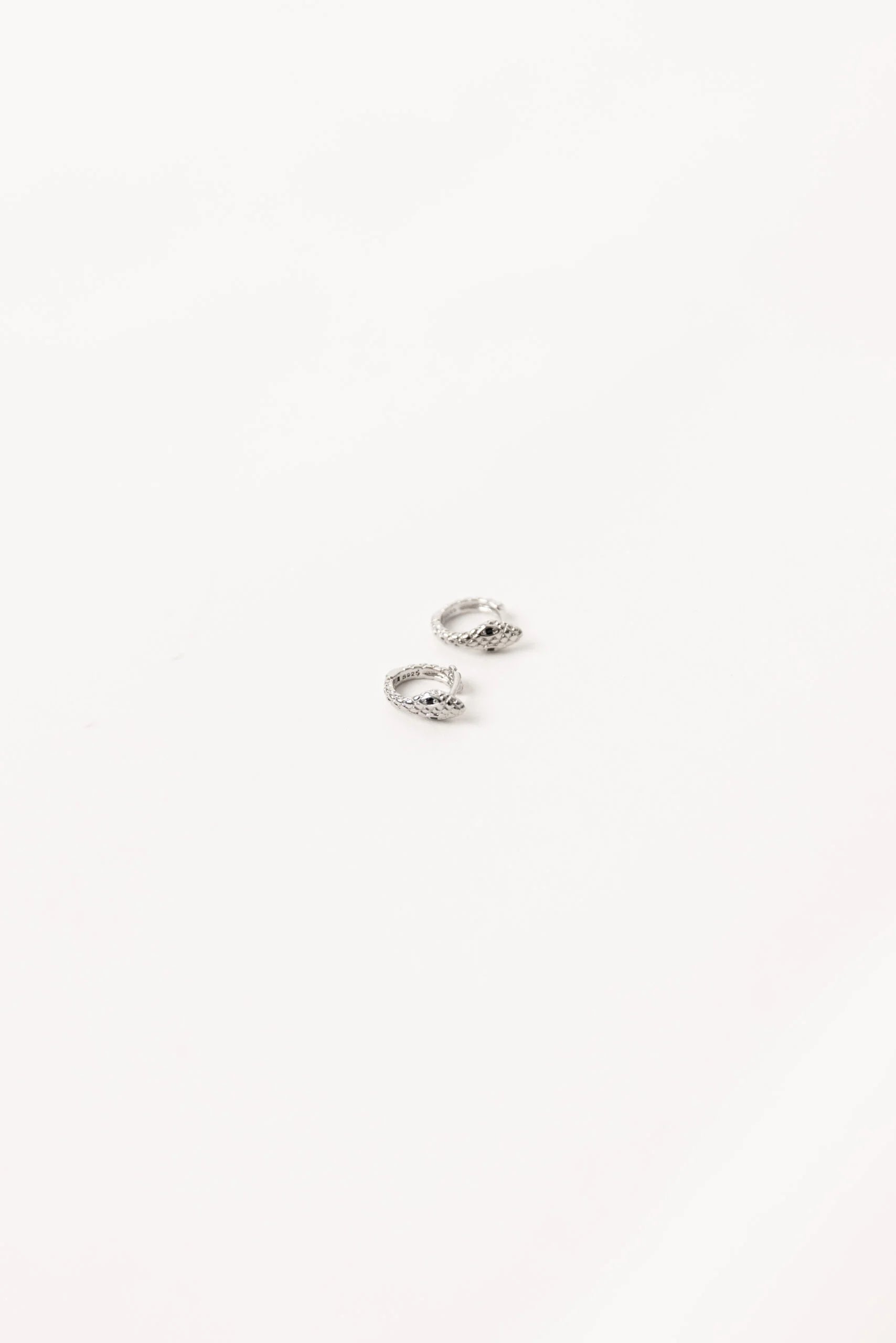 Serpent Mini Hoops – Silver