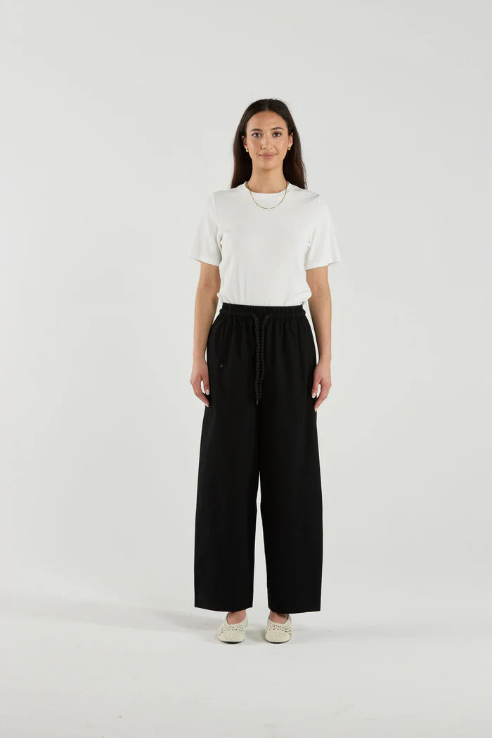Ezra Pant Black