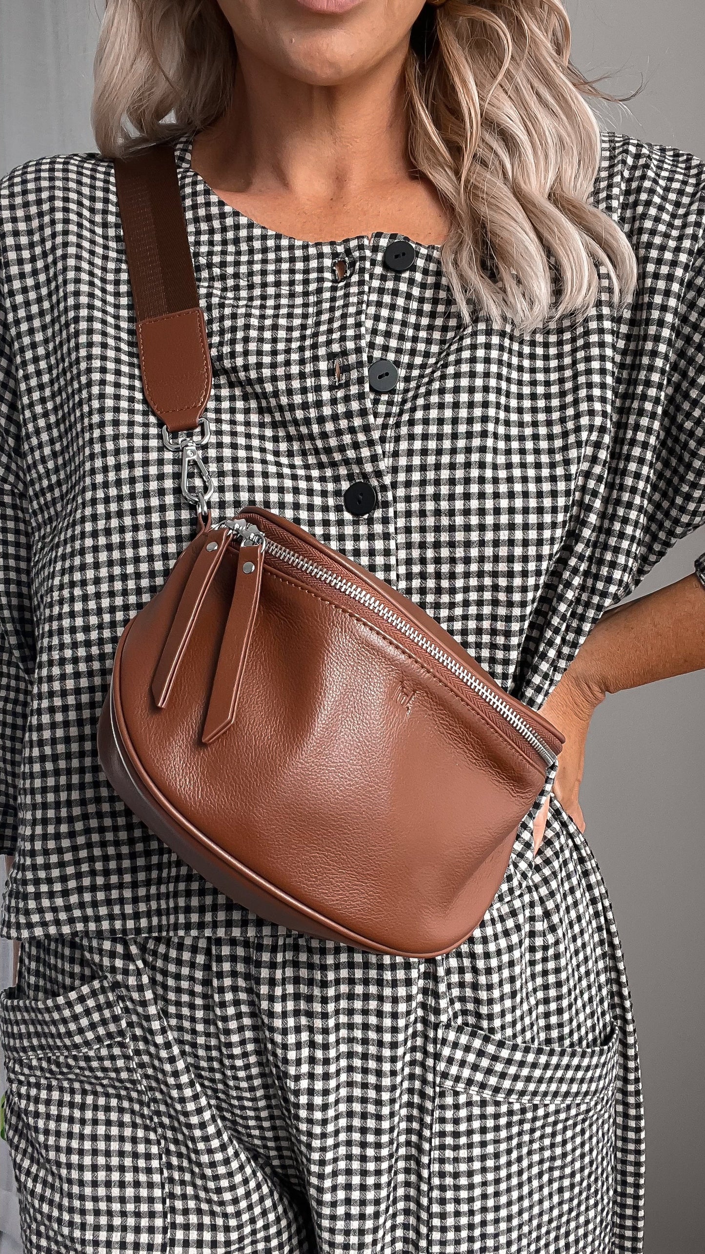 Dani Leather Crossover Bag - Toffee