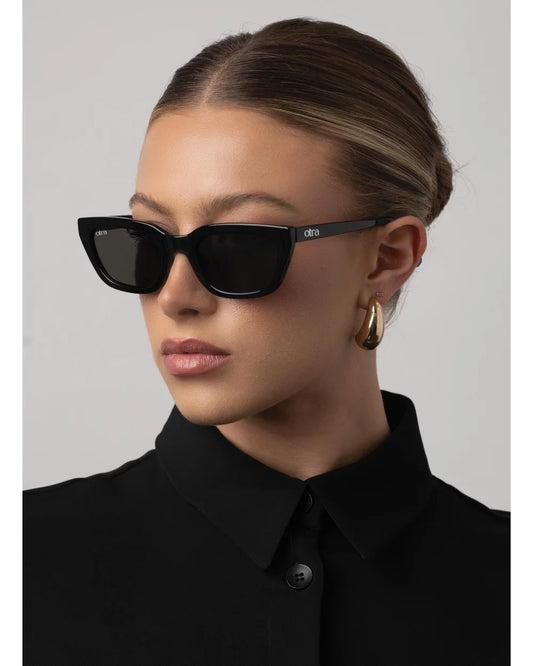 Nove Black