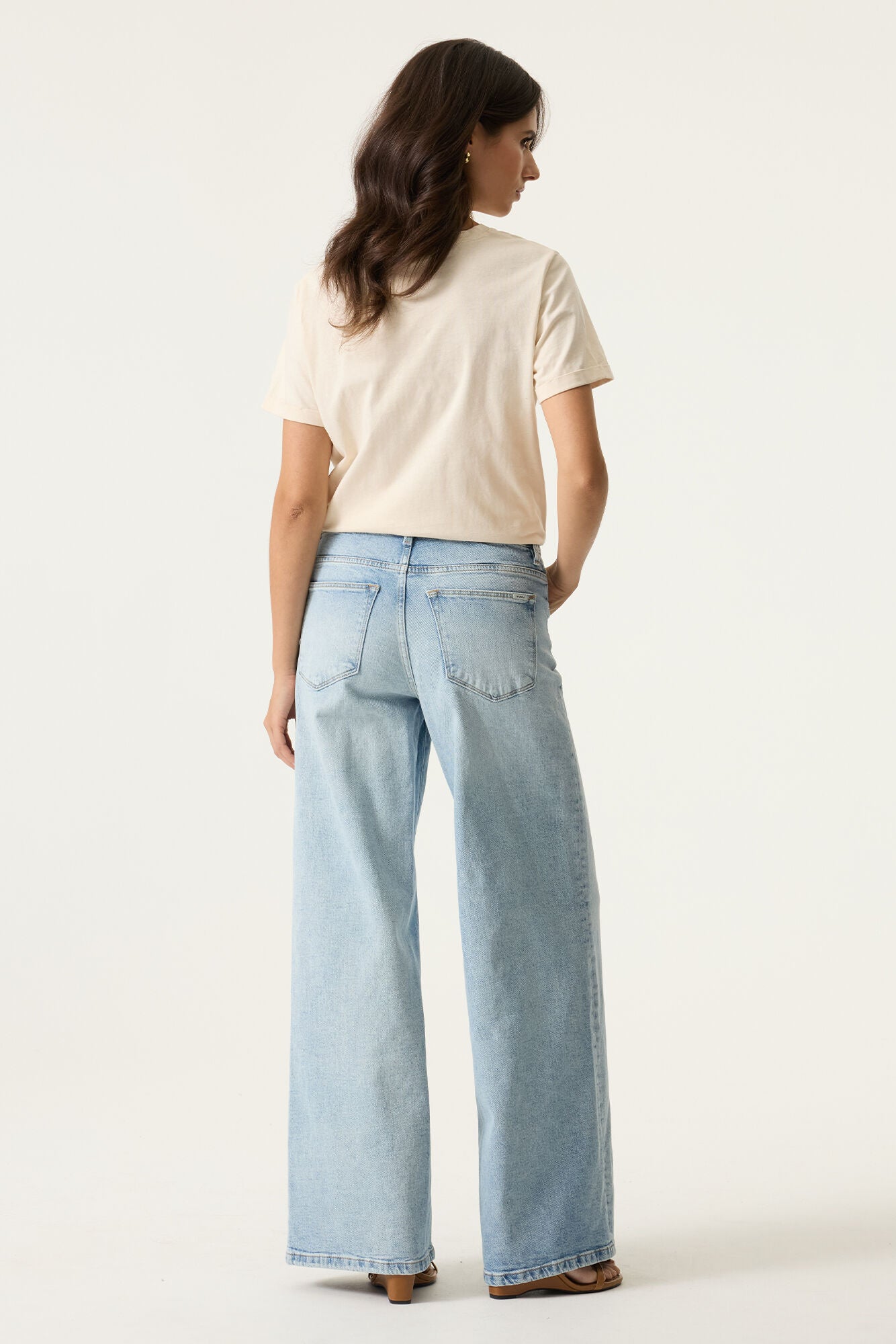 Off-white T-shirt