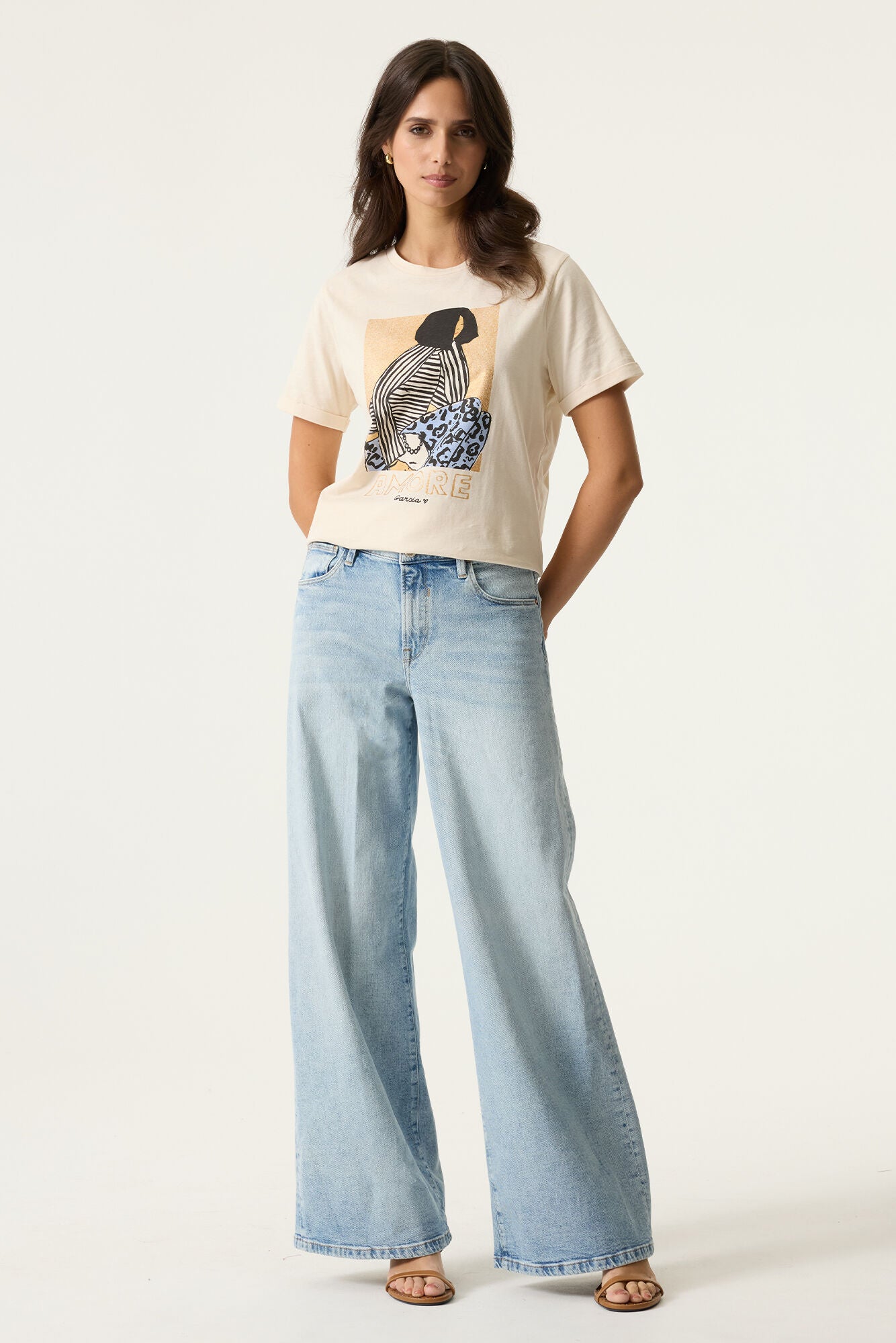 Off-white T-shirt