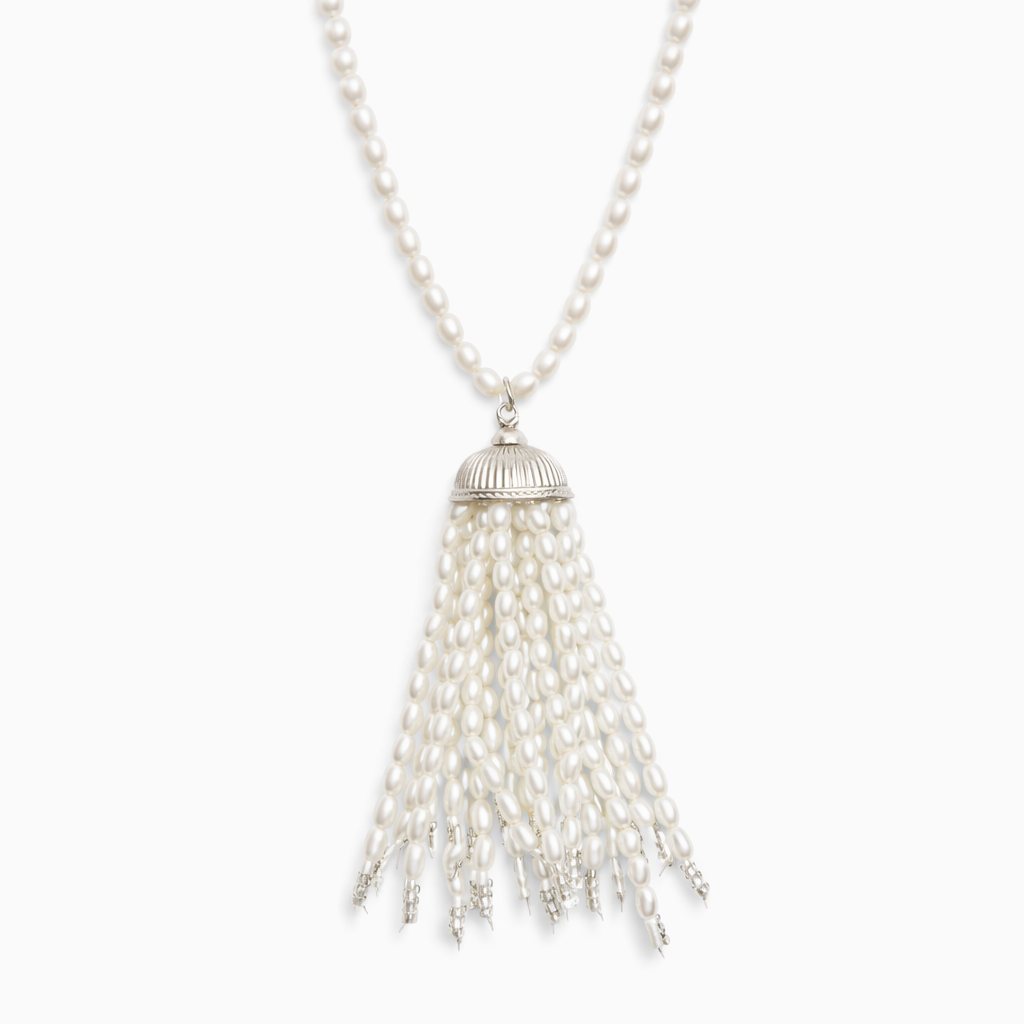 Drift pearl tassel necklace